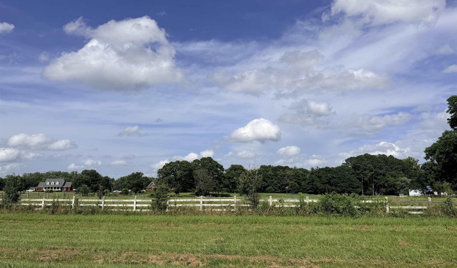 3 7 S Broad St, Albertville, AL 35950 - 0 Beds, 0 Bath