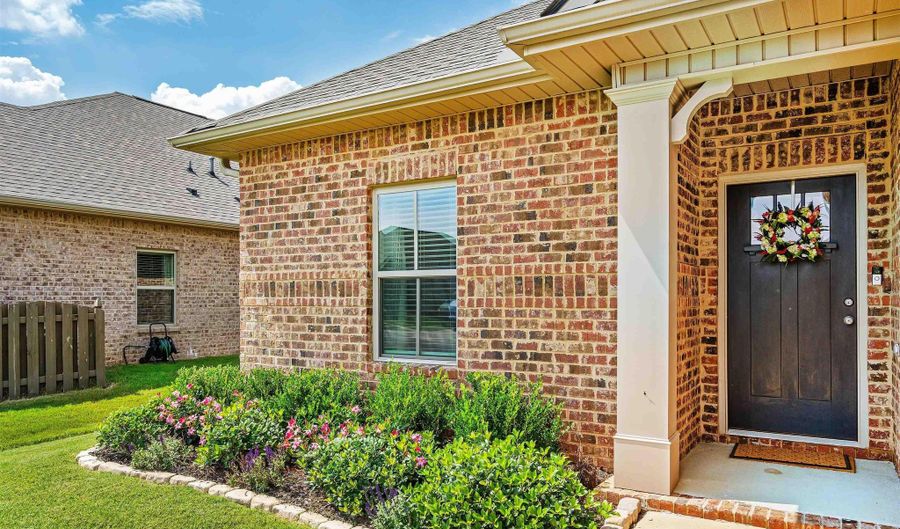 21933 Shearwater Dr, Athens, AL 35613 - 3 Beds, 2 Bath