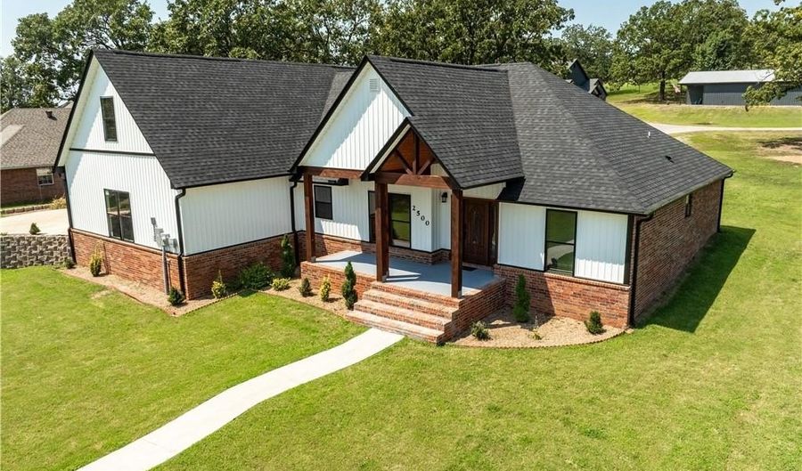 2500 River Vista Dr, Alma, AR 72921 - 4 Beds, 3 Bath