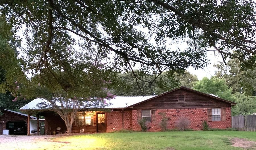 1475 MS-348, Blue Springs, MS 38828 - 3 Beds, 2 Bath