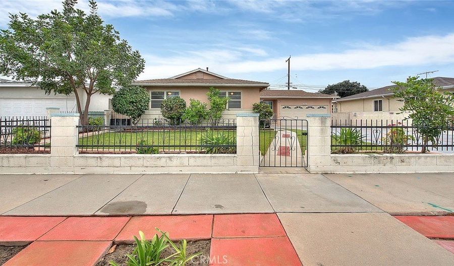 1766 W Catalpa Ave, Anaheim, CA 92801 - 3 Beds, 2 Bath