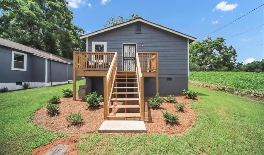 242 Jackson St, Barnesville, GA 30204 - 3 Beds, 2 Bath