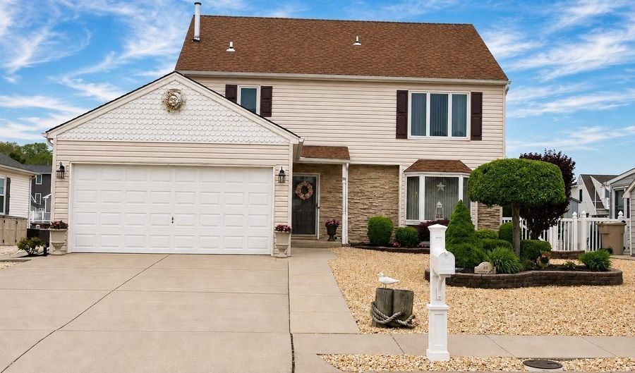 88 Storm Jib Ct, Bayville, NJ 08721 - 4 Beds, 3 Bath