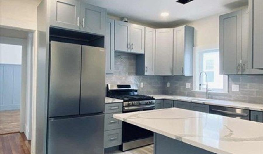 96 Brayton Rd 2, Boston, MA 02135 - 4 Beds, 3 Bath