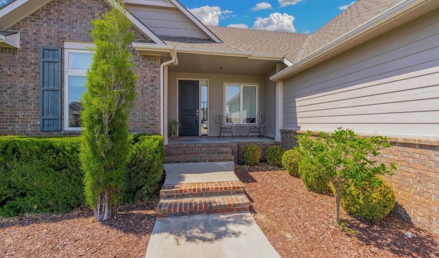 1513 N Shadow Rock Dr, Andover, KS 67002 - 5 Beds, 3 Bath