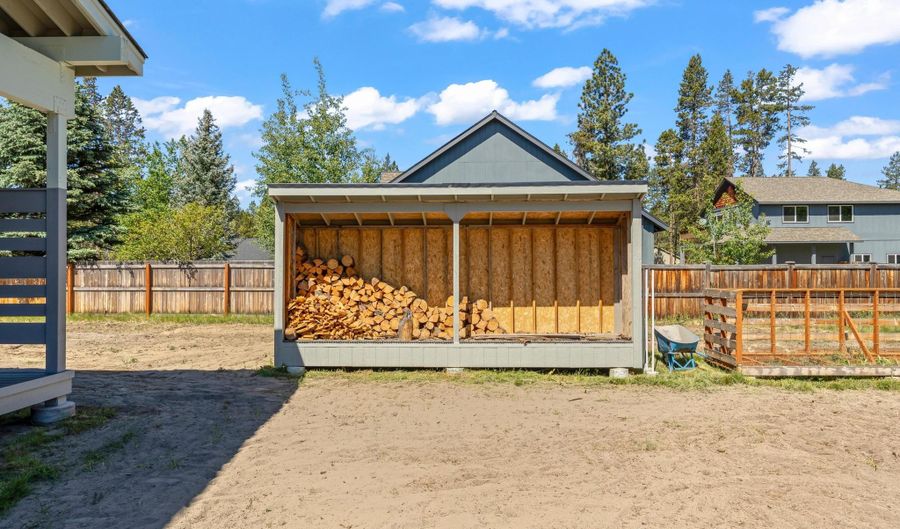 55438 Heierman Dr, Bend, OR 97707 - 2 Beds, 2 Bath