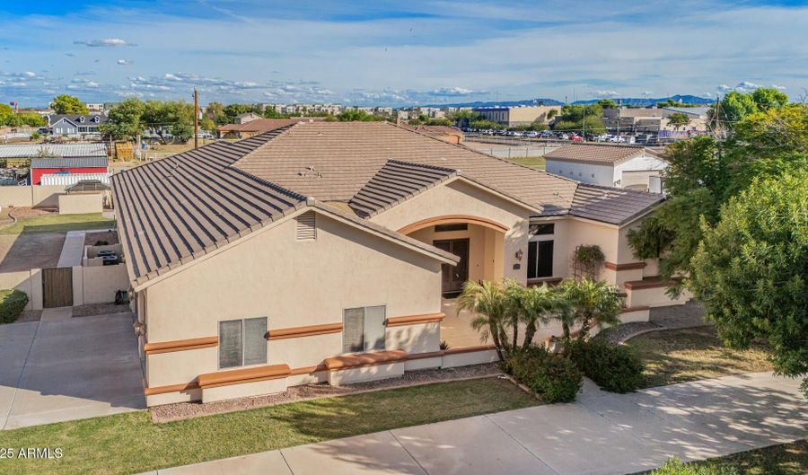 2329 N 103RD Dr, Avondale, AZ 85392 - 4 Beds, 3 Bath