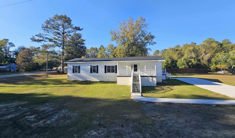 1561 Bradley Rd, Camden, SC 29020 - 4 Beds, 2 Bath