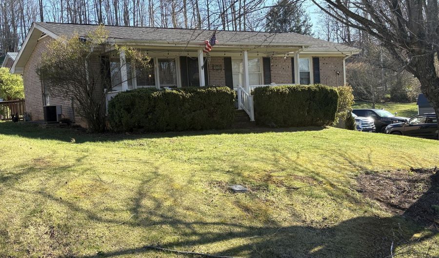 19324 Woodland Hills Rd, Abingdon, VA 24210 - 3 Beds, 2 Bath