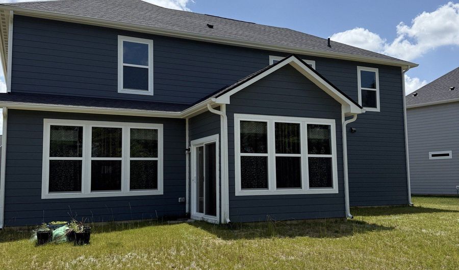614 Corbin Way, Avon, IN 46123 - 5 Beds, 3 Bath