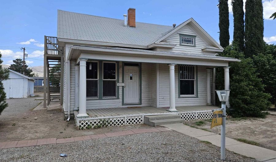 1312 New York Ave, Alamogordo, NM 88310 - 4 Beds, 4 Bath