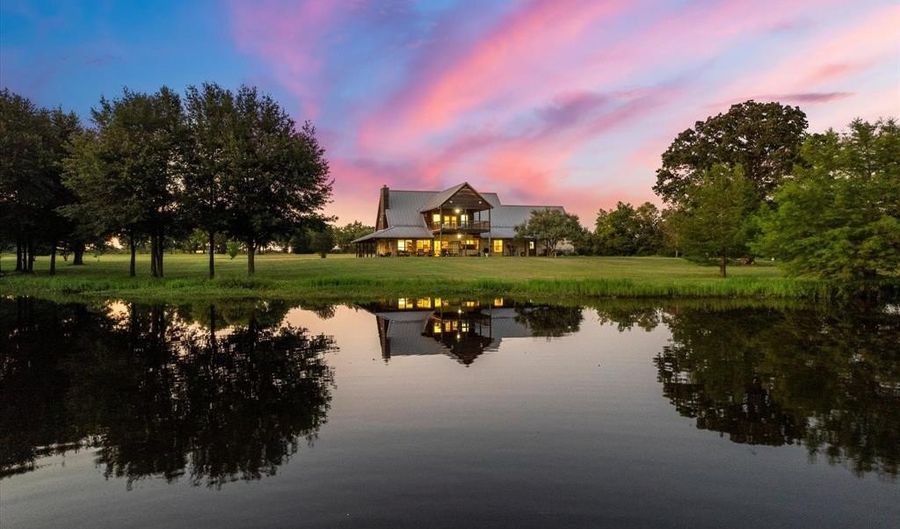 390 County Road 1573, Alba, TX 75410 - 3 Beds, 3 Bath