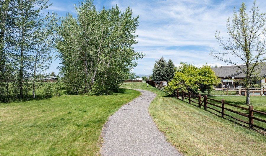 160 Coral Dr, Belgrade, MT 59714 - 4 Beds, 3 Bath
