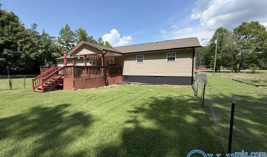 1105 Wood Ave SE, Attalla, AL 35954 - 3 Beds, 4 Bath
