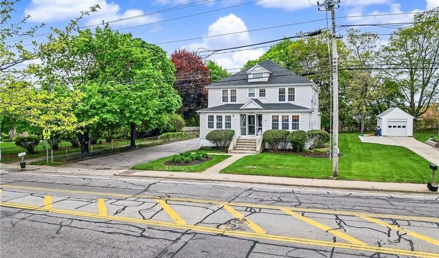 3288 Mendon Rd, Cumberland, RI 02864 - 6 Beds, 3 Bath