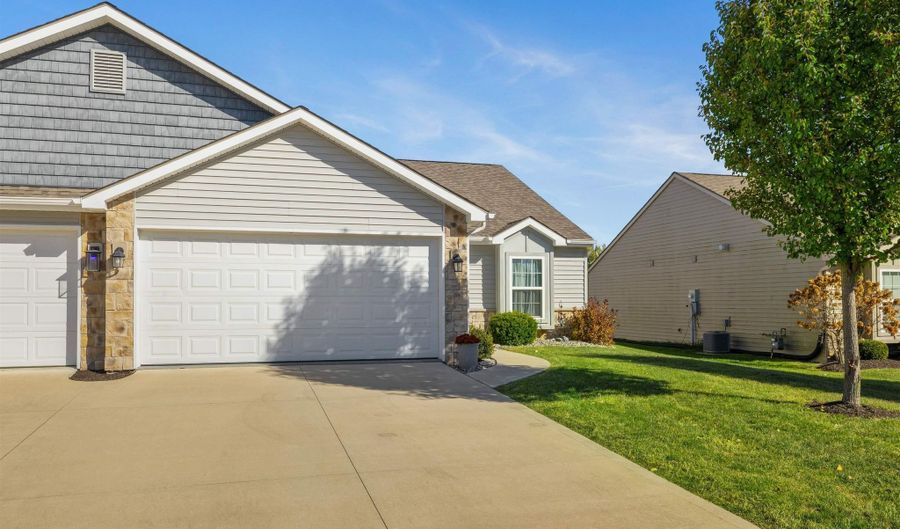 1911 Greyson Dr, Auburn, IN 46706 - 2 Beds, 2 Bath