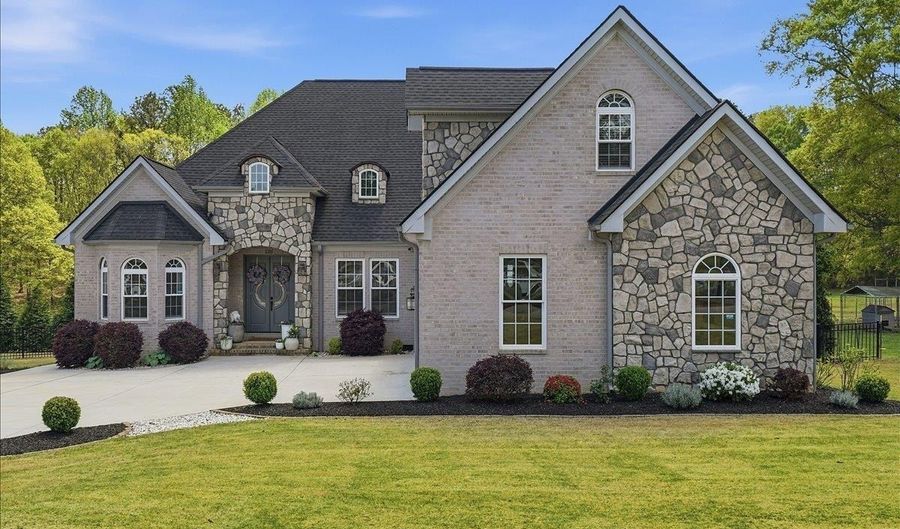 126 Na Lin Way, Belton, SC 29627 - 4 Beds, 3 Bath