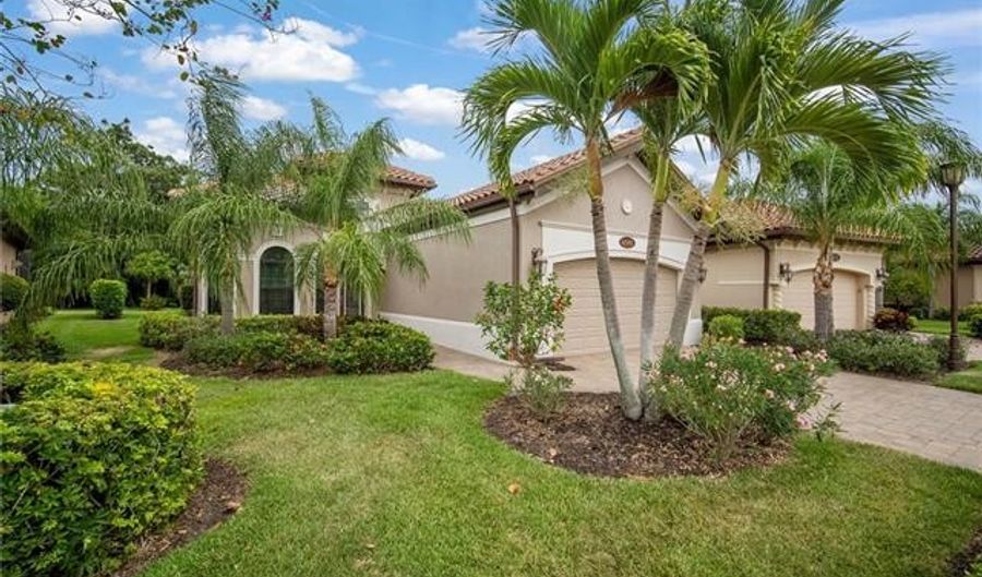 6541 Roma Way, Naples, FL 34113 - 3 Beds, 2 Bath