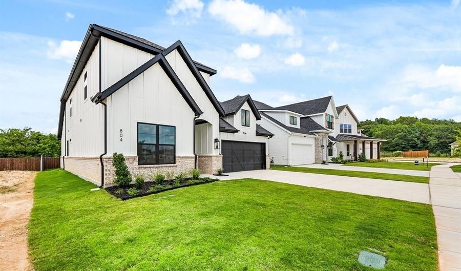 804 Mallard Dr, Aledo, TX 76008 - 3 Beds, 3 Bath