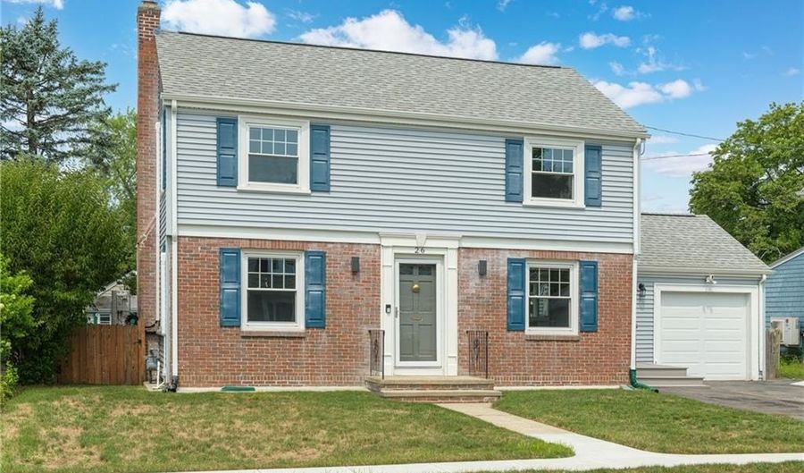 26 Tryon Ave, East Providence, RI 02916 - 3 Beds, 2 Bath