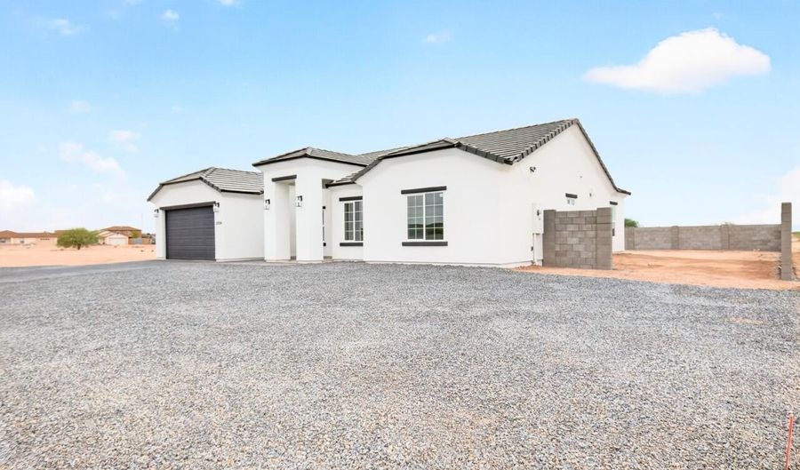 13054 S San Simon Rd, Arizona City, AZ 85123 - 3 Beds, 2 Bath