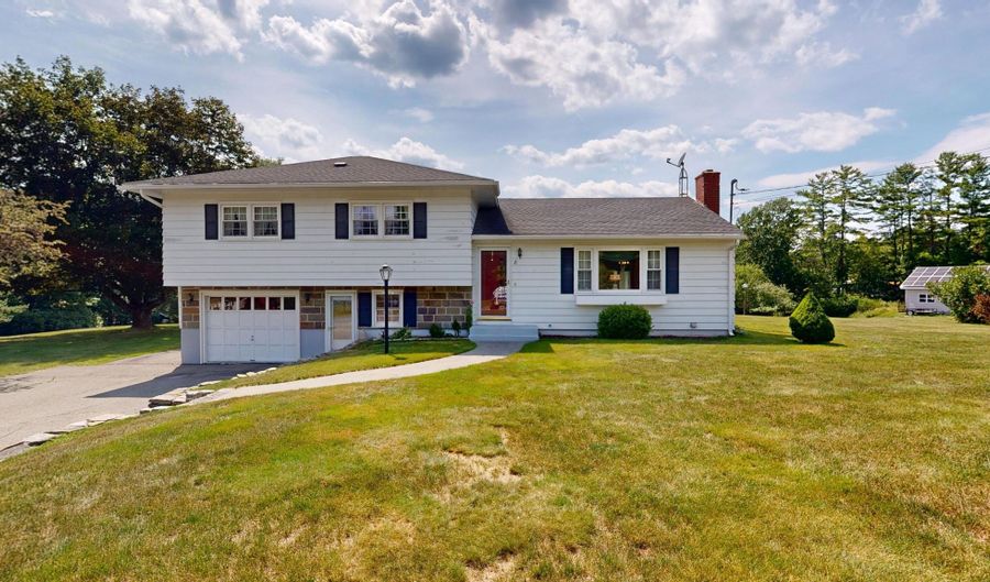 8 Fahi Pond Rd, Anson, ME 04958 - 3 Beds, 2 Bath