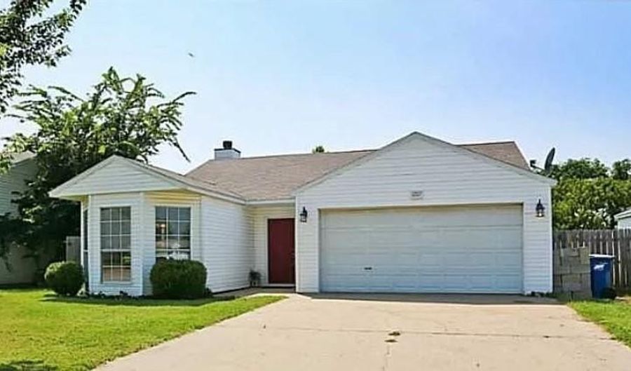 1207 Lo Mar St, Bentonville, AR 72712 - 3 Beds, 2 Bath