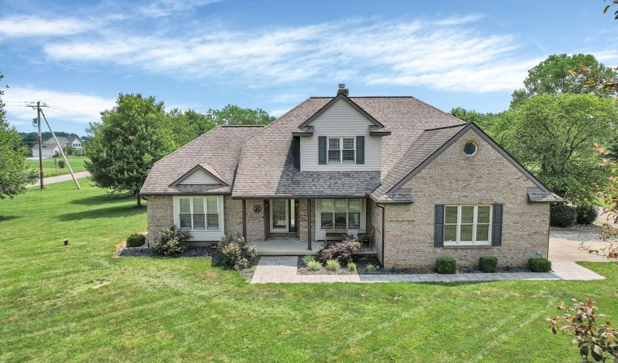 14270 Walnut Creek Pike, Ashville, OH 43103 - 4 Beds, 3 Bath