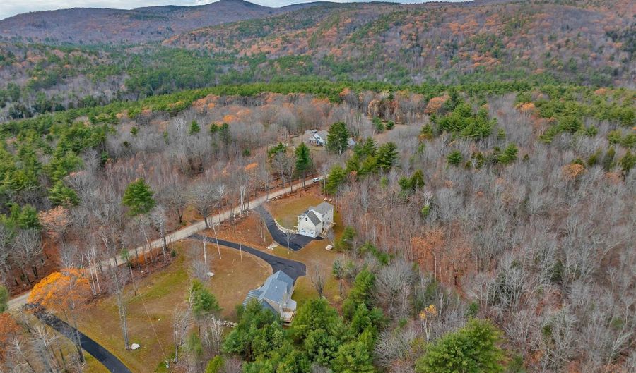 654 Alton Mountain Rd, Alton, NH 03810 - 4 Beds, 3 Bath
