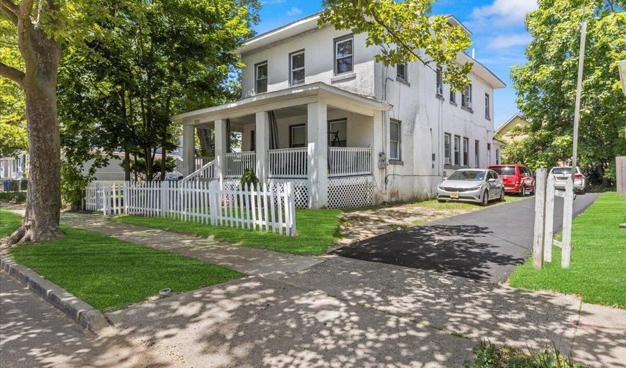 1015 Mattison Ave, Asbury Park, NJ 07712 - 5 Beds, 2 Bath