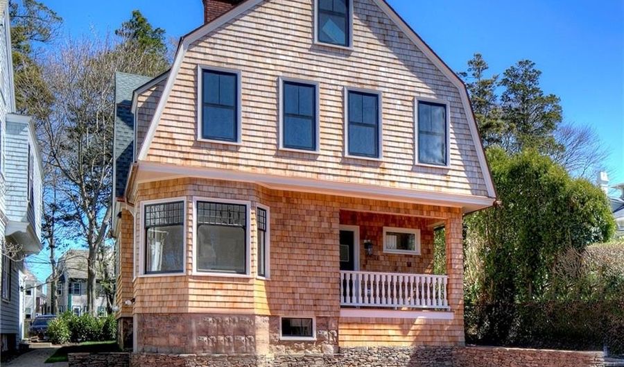 36 Bull St, Newport, RI 02840 - 5 Beds, 5 Bath