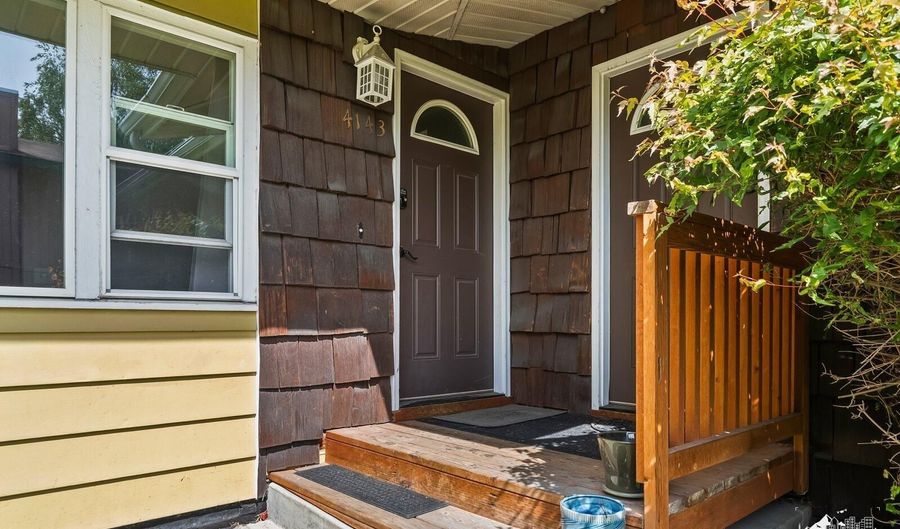 4143 Vance Dr #7, Anchorage, AK 99508 - 2 Beds, 1 Bath