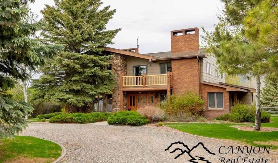 51 Road 6UT, Cody, WY 82414 - 4 Beds, 4 Bath