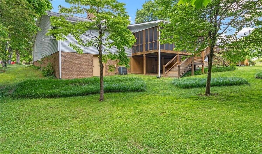 2522 Cindy St, Athens, TN 37303 - 3 Beds, 2 Bath