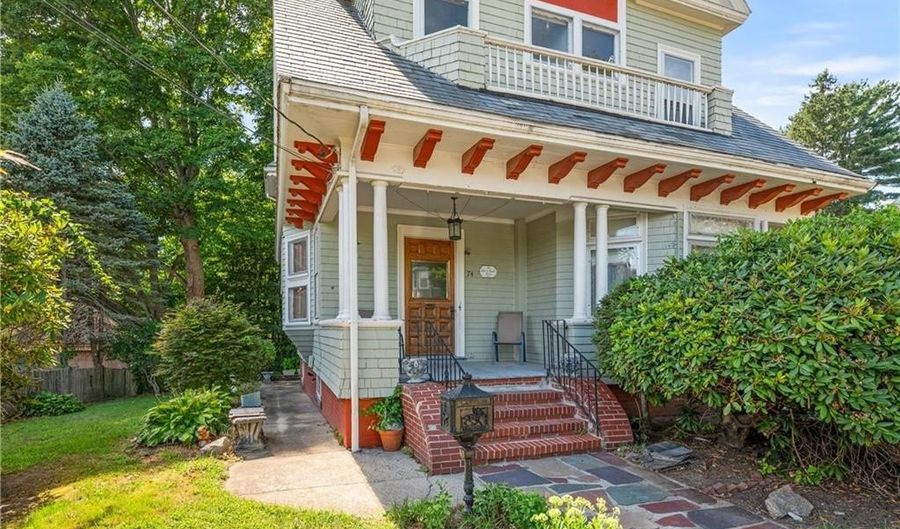 74 Highland St, Woonsocket, RI 02895 - 6 Beds, 3 Bath