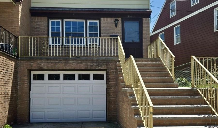 574 A Ave E 2, Bayonne, NJ 07002 - 2 Beds, 1 Bath