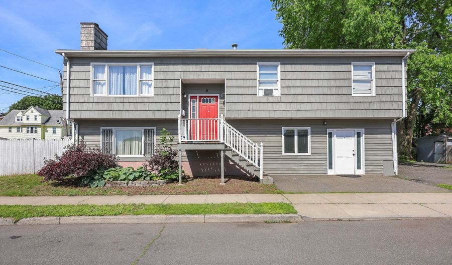 5 Stevens St, Bridgeport, CT 06606 - 3 Beds, 3 Bath