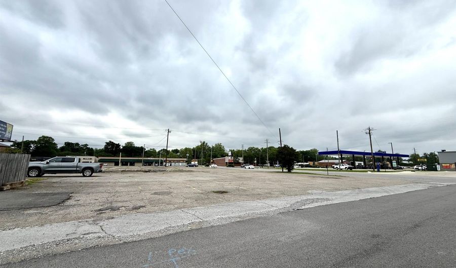 309 4th Ave, Attalla, AL 35954 - 0 Beds, 0 Bath