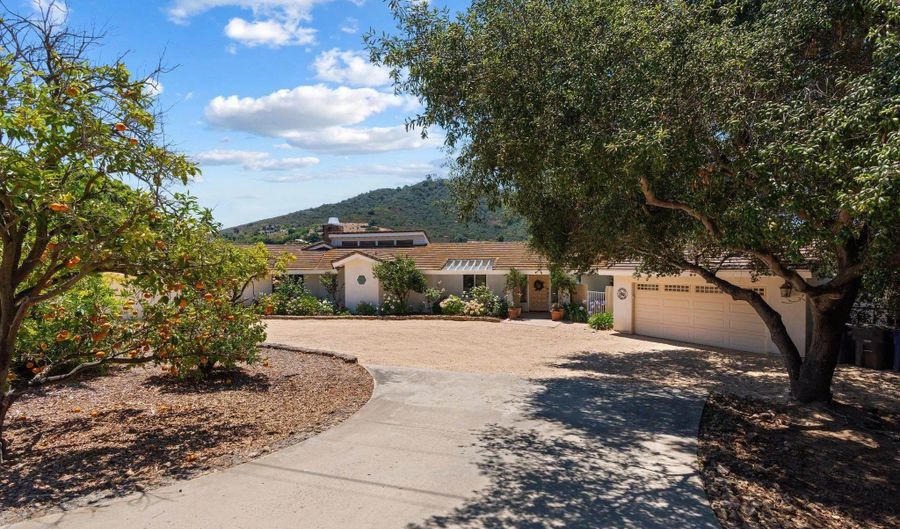 7155 Circa De Media, Escondido, CA 92029 - 4 Beds, 4 Bath