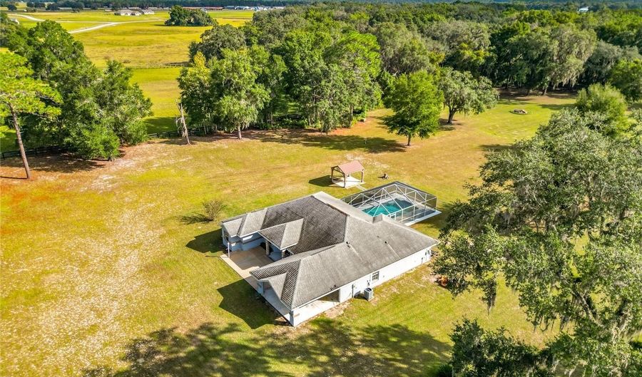 4981 NE 110TH St NE, Anthony, FL 32617 - 3 Beds, 2 Bath