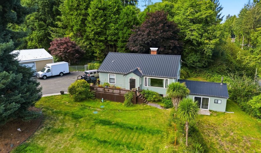 38230 HIGHWAY 30, Astoria, OR 97103 - 5 Beds, 2 Bath