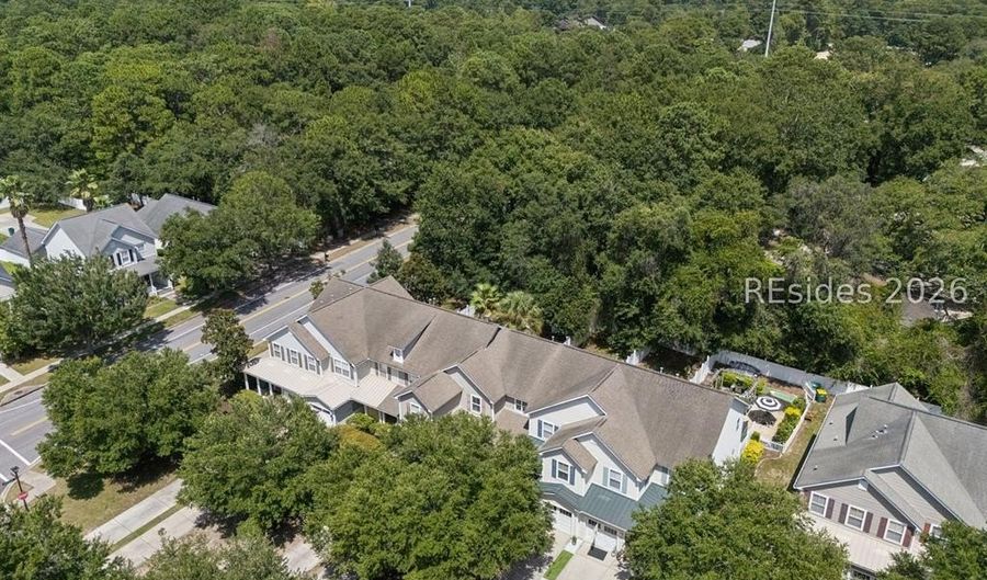 34 Sugar Maple St, Bluffton, SC 29910 - 2 Beds, 3 Bath