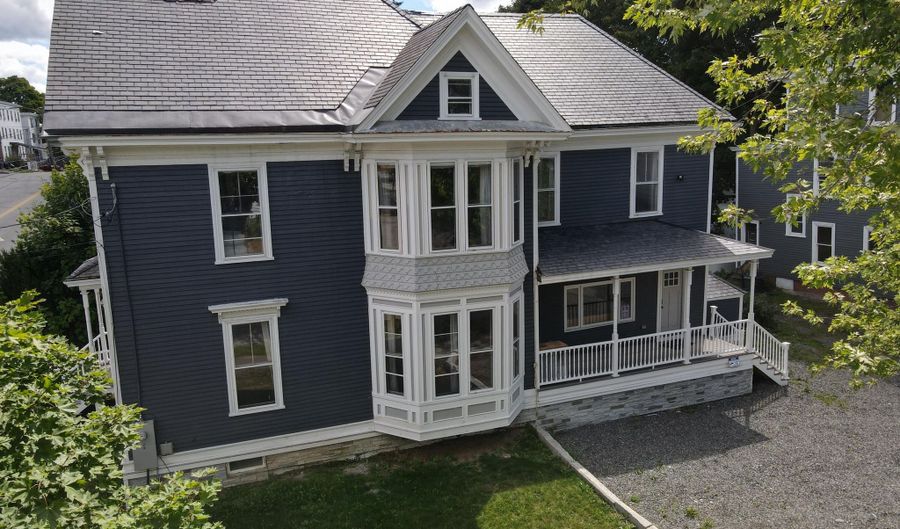 84 Cedar St, Bangor, ME 04401 - 5 Beds, 4 Bath