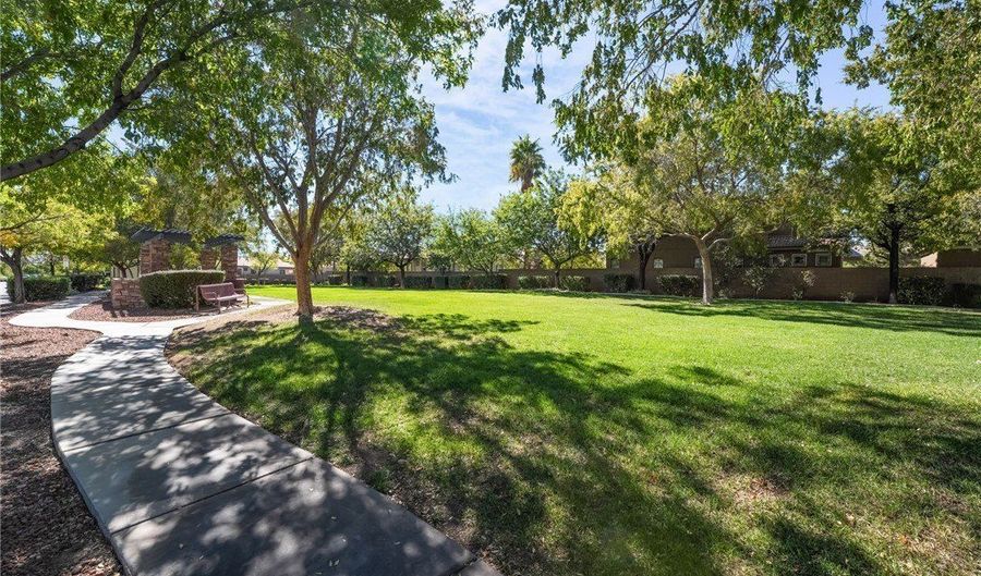 1695 Boundary Peak Way, Las Vegas, NV 89135 - 3 Beds, 3 Bath