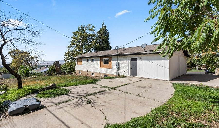 530 E 1800 S 51, Bountiful, UT 84010 - 4 Beds, 4 Bath