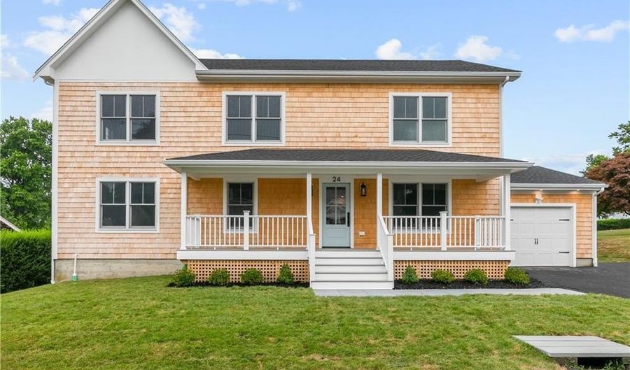 24 Perry Ave, Middletown, RI 02842 - 4 Beds, 4 Bath