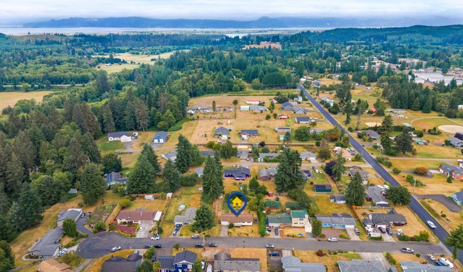 41965 WICKIUP TERRACE Ln, Astoria, OR 97103 - 3 Beds, 1 Bath