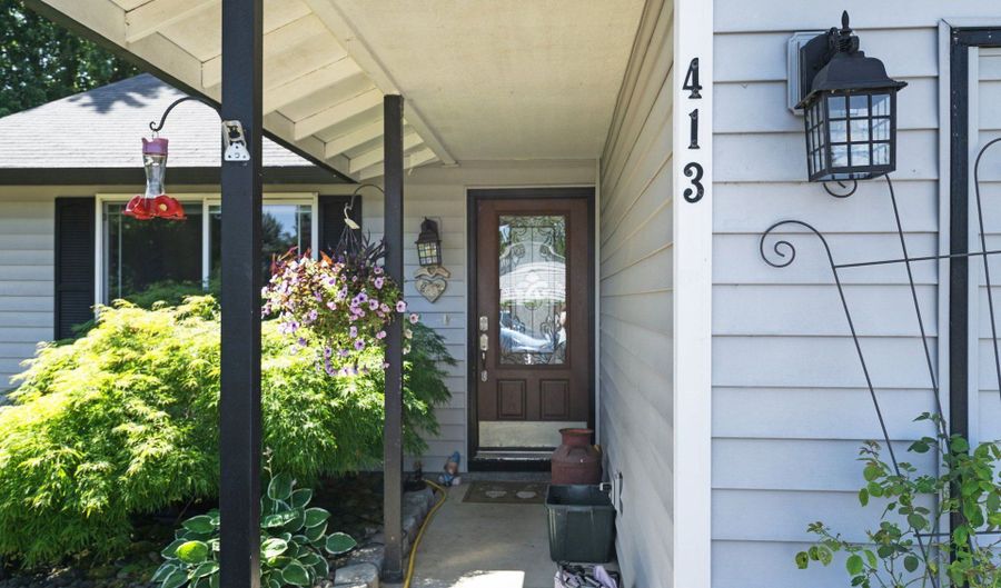 413 SE 8TH St, Battle Ground, WA 98604 - 3 Beds, 2 Bath