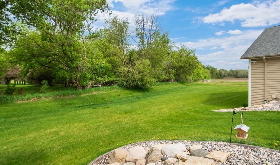 2759 COUNTY ROAD EE, Abrams, WI 54101 - 4 Beds, 3 Bath