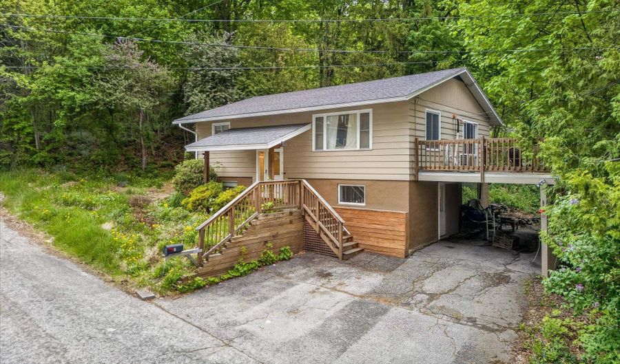 7 Wendell Pl, Barre, VT 05641 - 4 Beds, 2 Bath